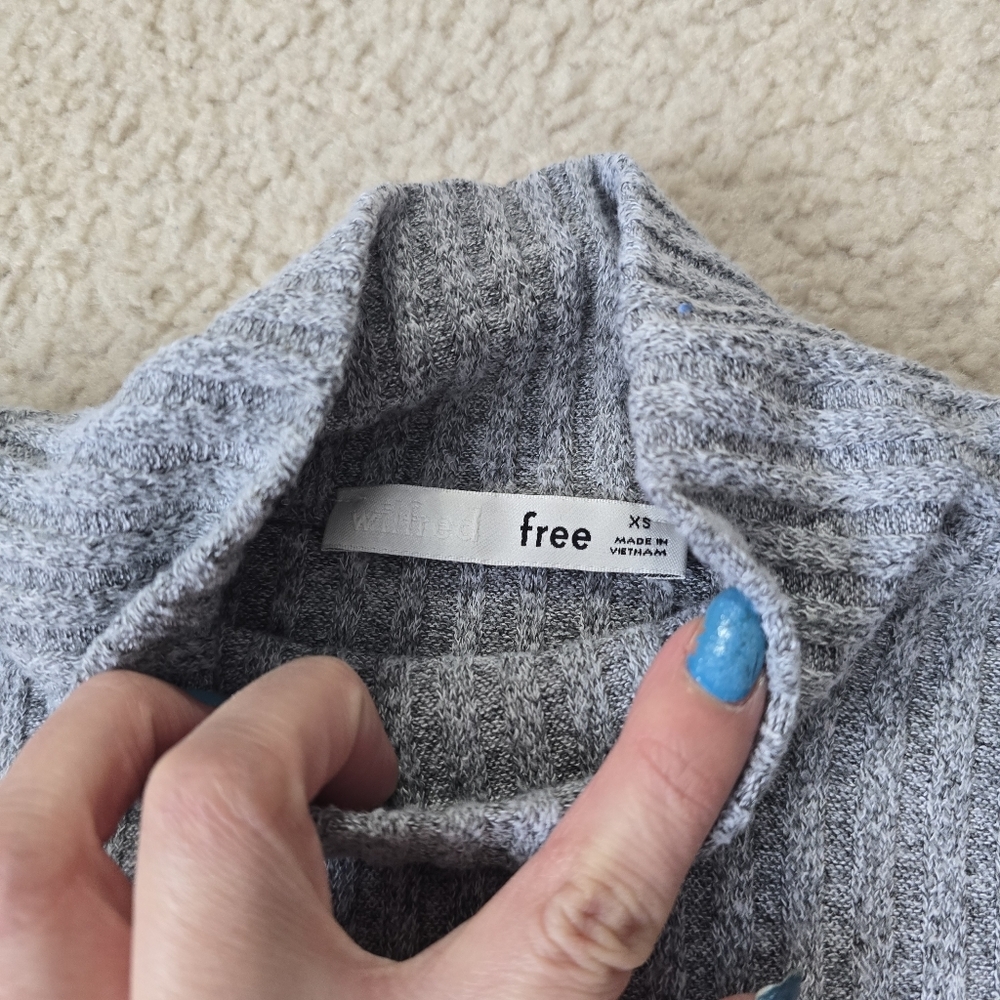 Aritzia Wilfred Free Grey Buswell Ribbed Mock Neck Long Sleeve Womens Size XS - Picture 3 of 6